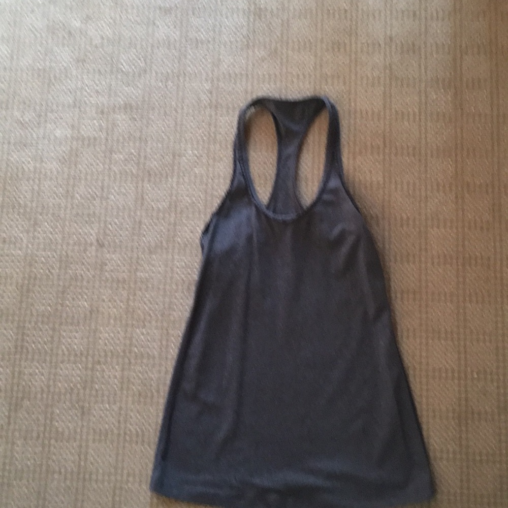 Special addition ruffled crb Lululemon